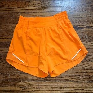 Lululemon Hotty Hot Shorts size 4